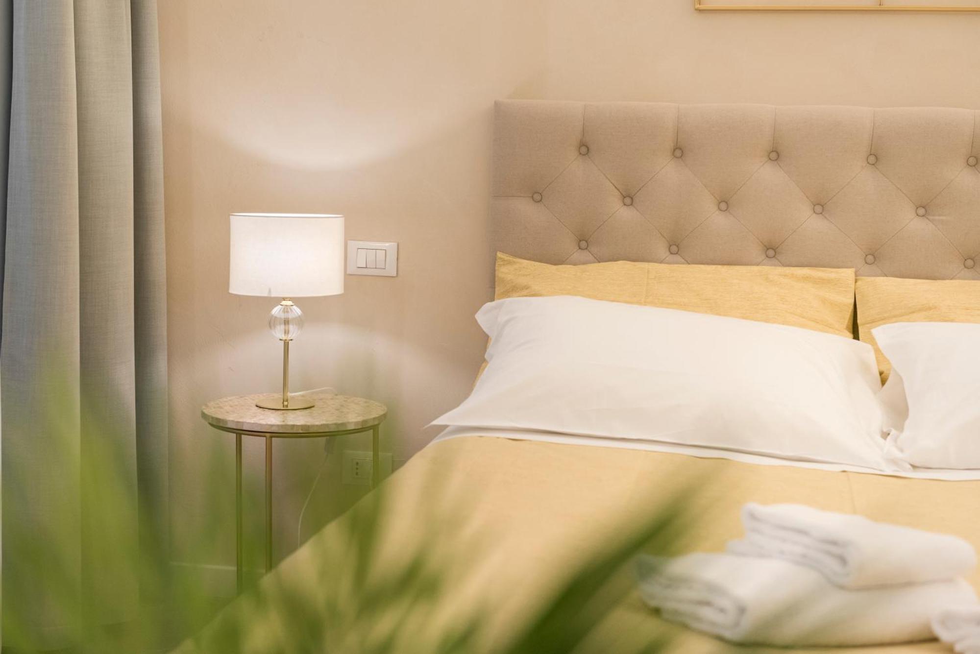 Golden Chic - Citta Alta Bérgamo Quarto foto