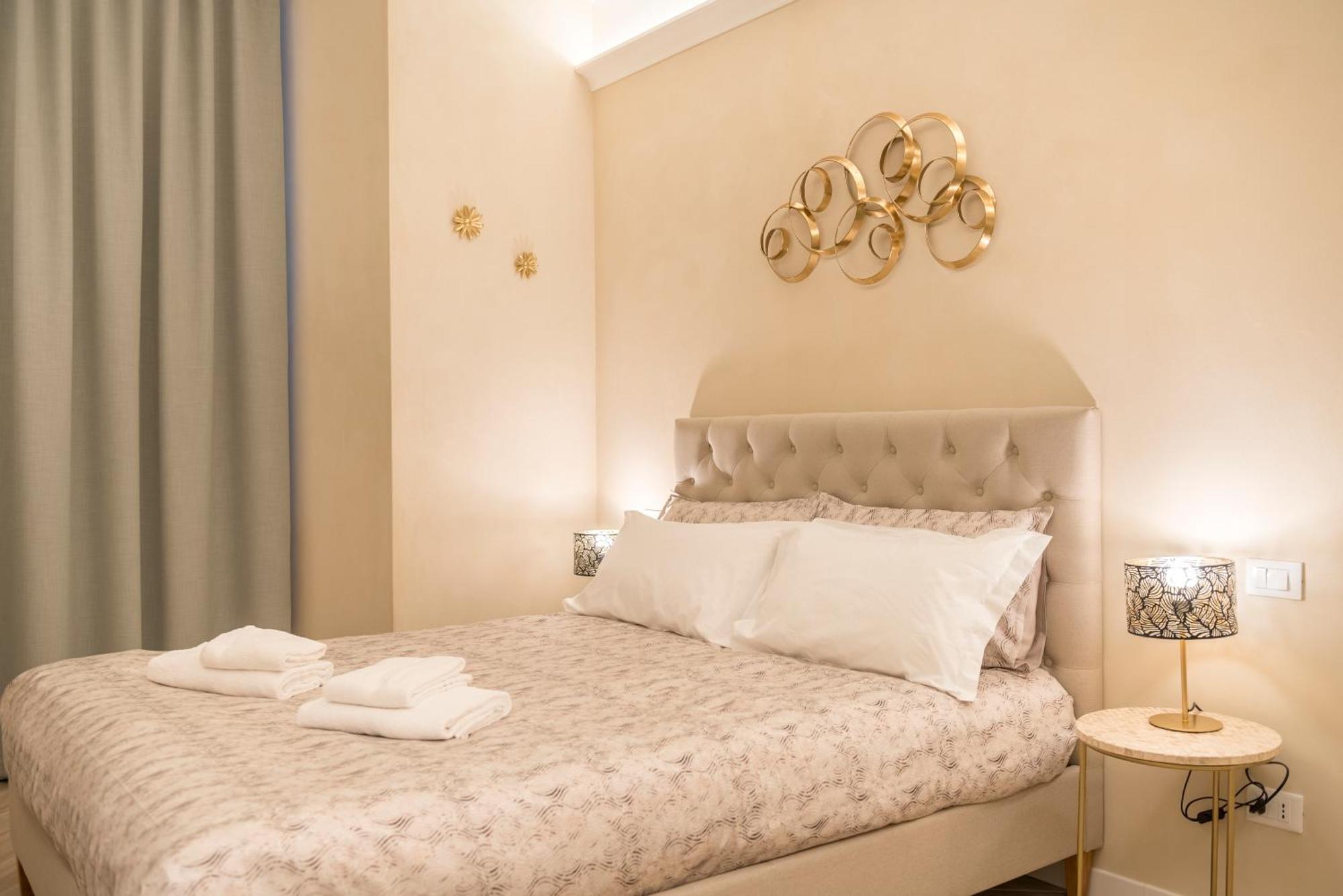 Golden Chic - Citta Alta Bérgamo Quarto foto